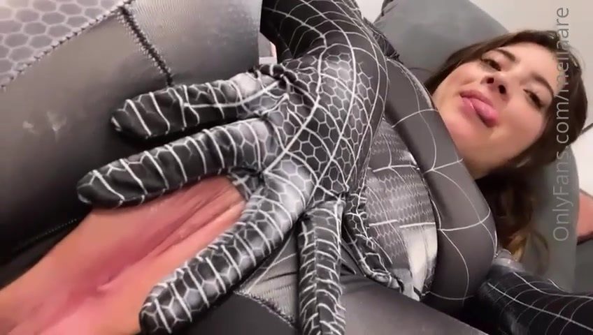 Meliaare Leak - Spider Man Cosplay leaking pink pussy